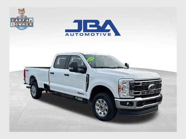 2024 Ford F-350 Super Duty XL's photo
