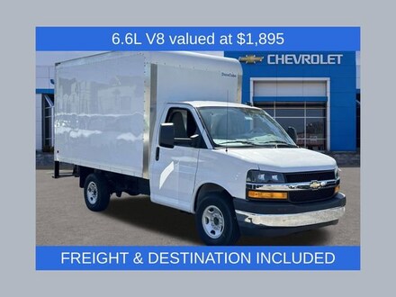 2025 Chevrolet Express Cutaway 3500 1WT Cutaway Van