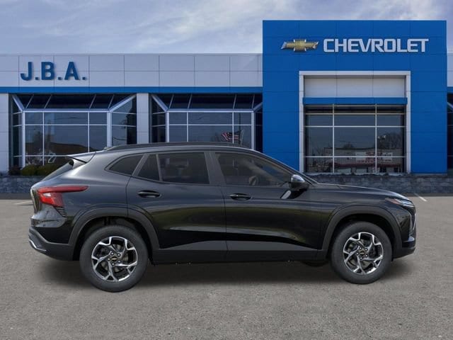 2026 Chevrolet Trax LT - Photo 5