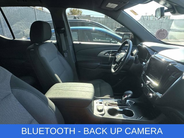 Used 2022 Chevrolet Traverse LT Cloth SUV