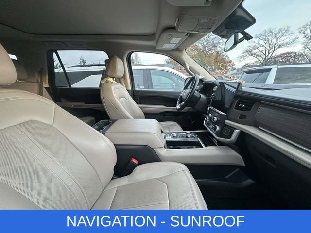 2023 Ford Expedition Limited photo 2
