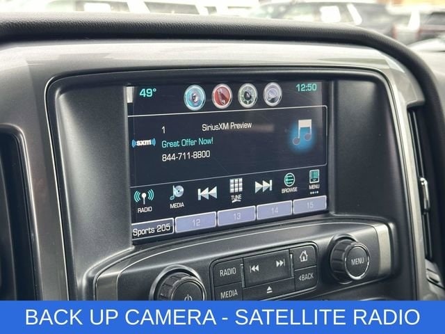 2018 Chevrolet Silverado 1500 LT photo 3