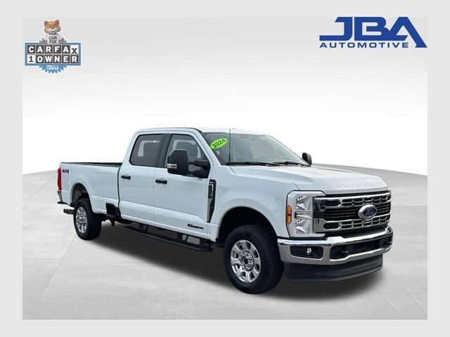 2024 Ford F-350 Super Duty XL's photo