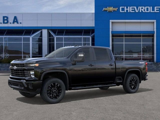 2026 Chevrolet Silverado 2500HD Custom photo 2