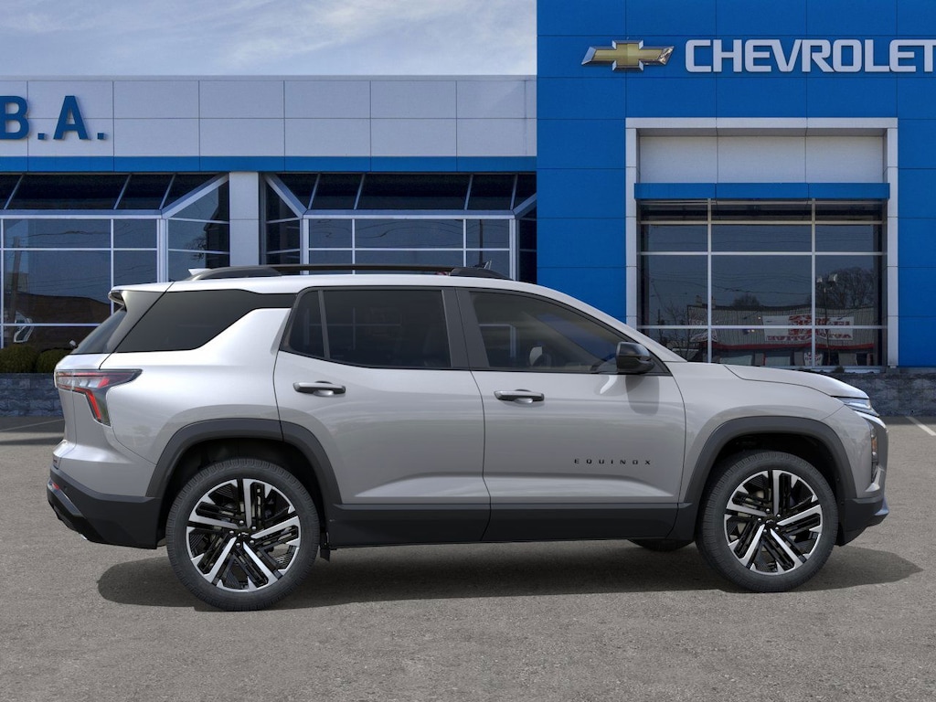 2026 Chevrolet Equinox RS photo 3