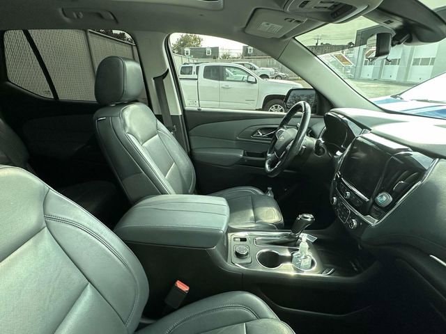 2019 Chevrolet Traverse Premier photo 2