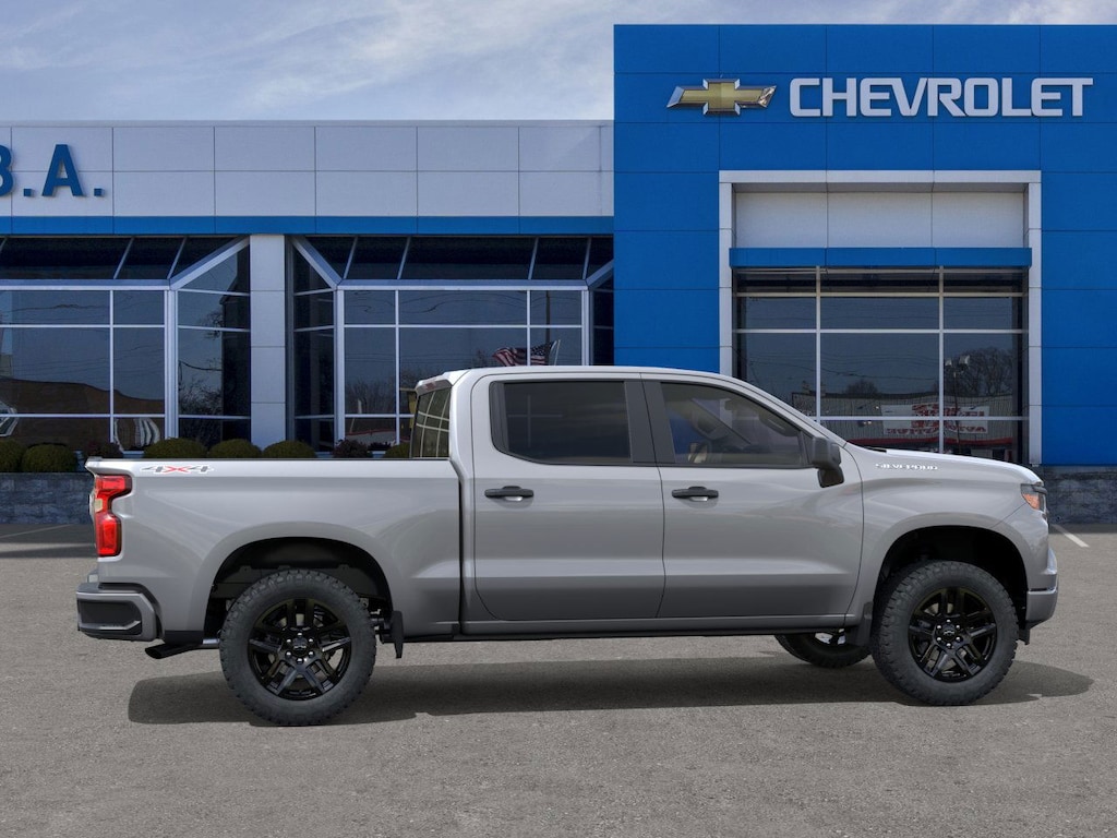 2026 Chevrolet Silverado 1500 Custom photo 4