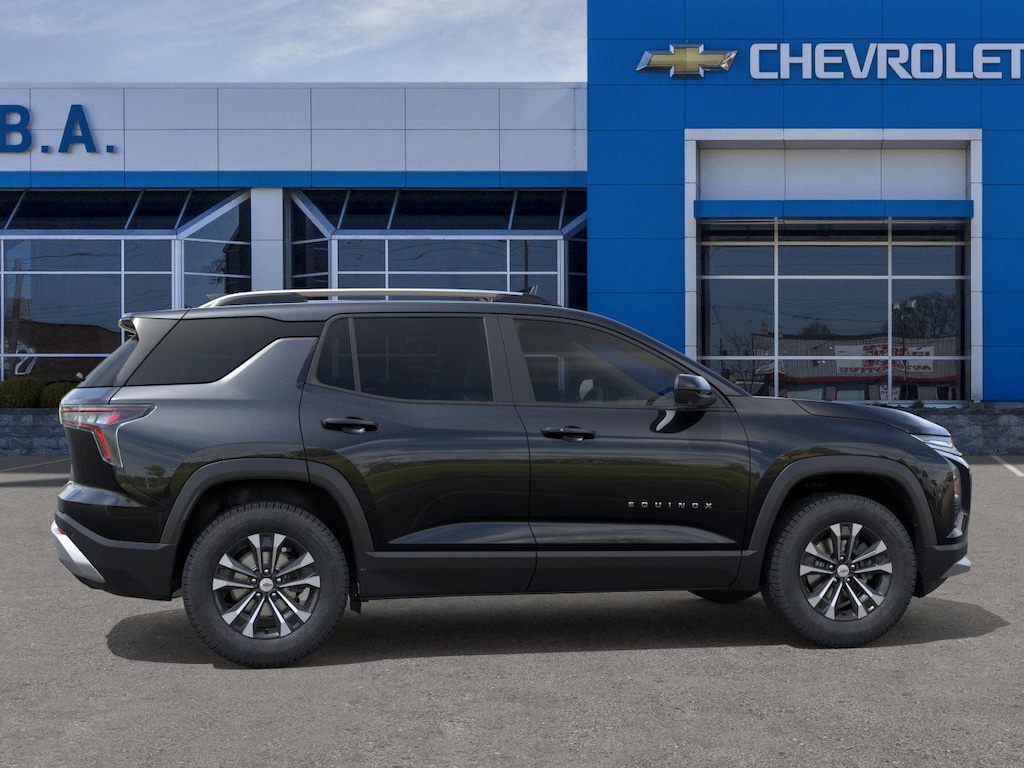 2026 Chevrolet Equinox LT photo 4