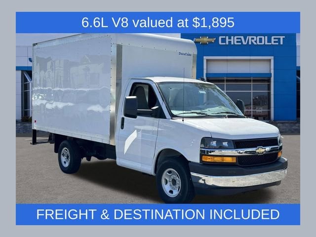 2025 Chevrolet Express Cutaway Base's photo