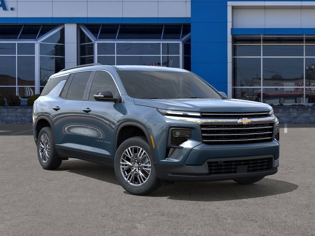 2026 Chevrolet Traverse photo 2