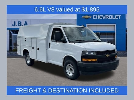 2025 Chevrolet Express Cutaway 3500 1WT Cutaway Van