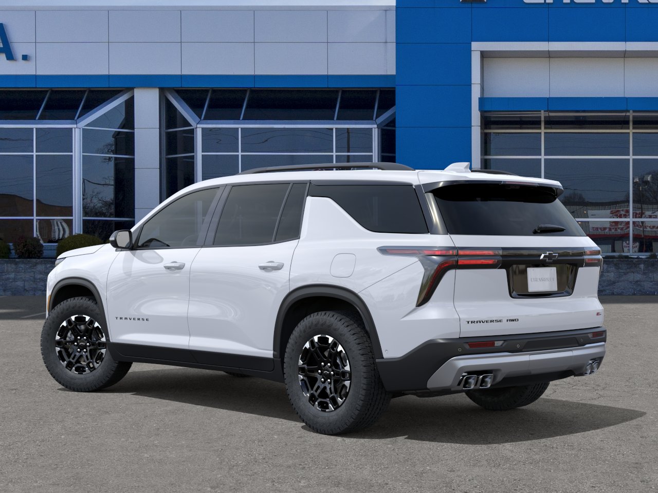 2027 Chevrolet Traverse Z71 - Photo 3