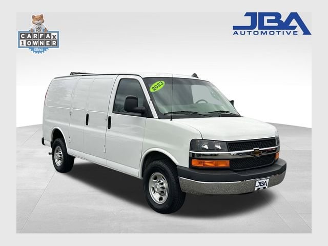 2023 Chevrolet Express Cargo Work Van's photo