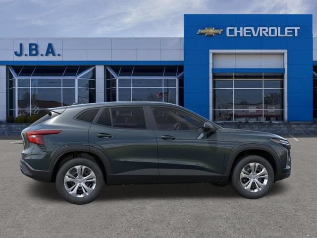 2026 Chevrolet Trax LS - Photo 6