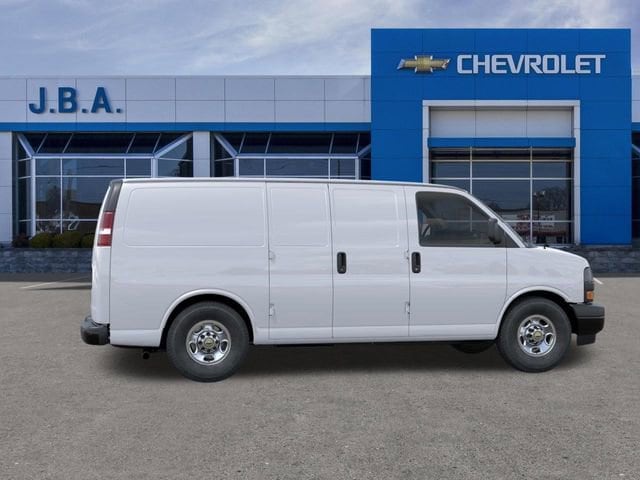 2026 Chevrolet Express Cargo 4