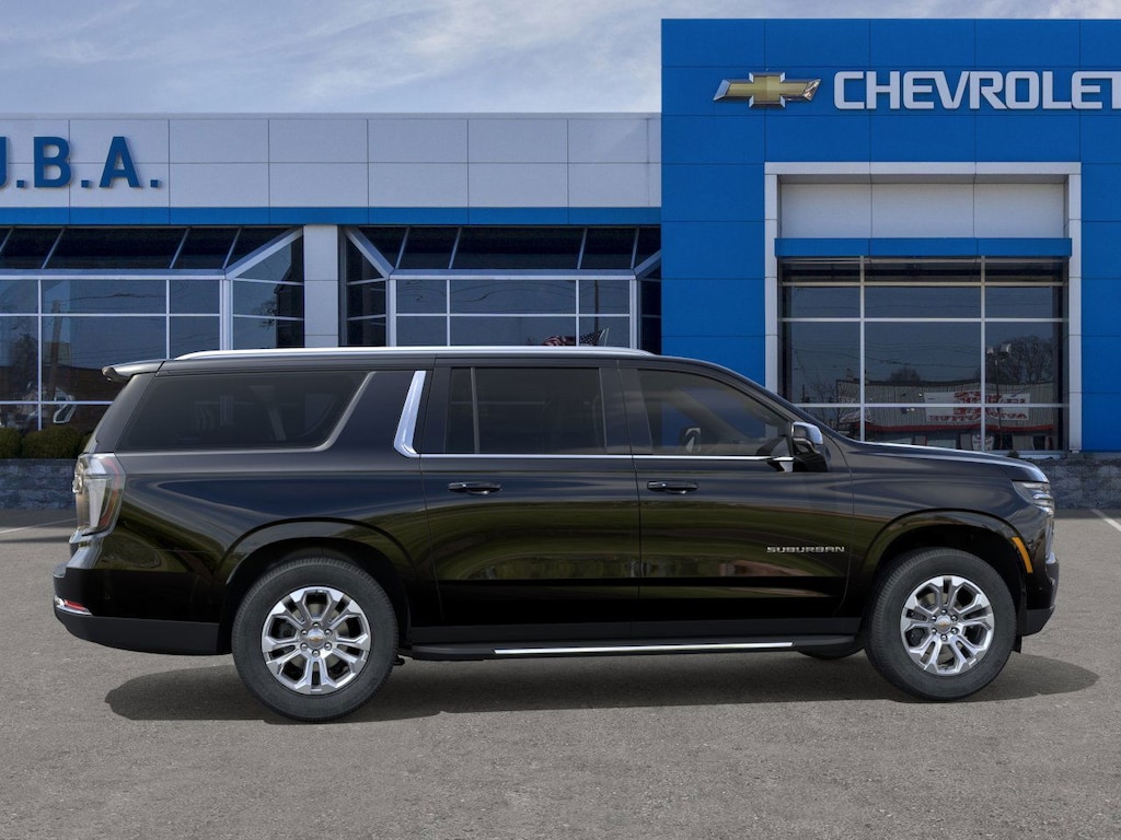 2026 Chevrolet Suburban LT photo 5