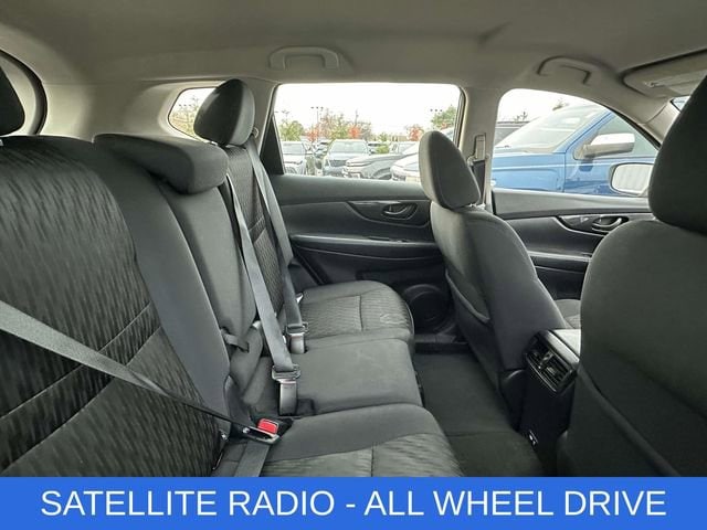 2019 Nissan Rogue S photo 3