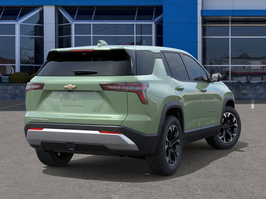 2026 Chevrolet Equinox LT photo 2