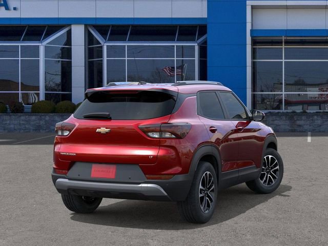 2026 Chevrolet Trailblazer LT photo 2