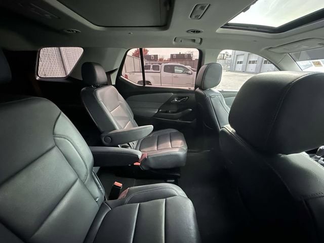 2019 Chevrolet Traverse Premier photo 3