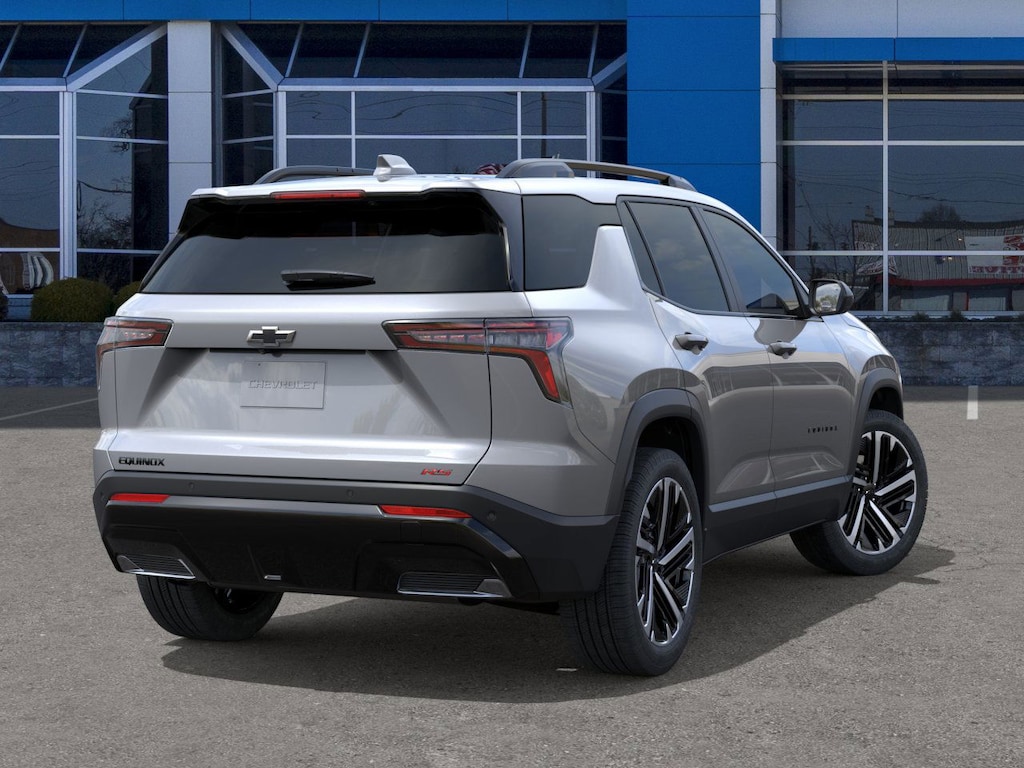 2026 Chevrolet Equinox RS photo 2