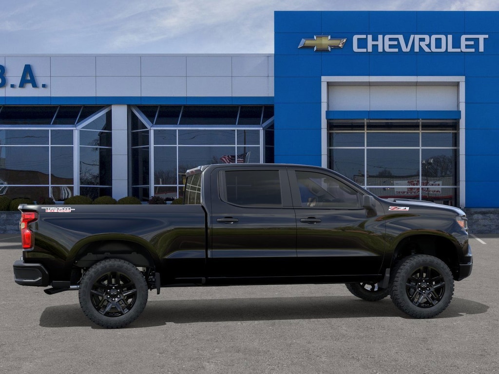 2026 Chevrolet Silverado 1500 Custom Trail Boss photo 4