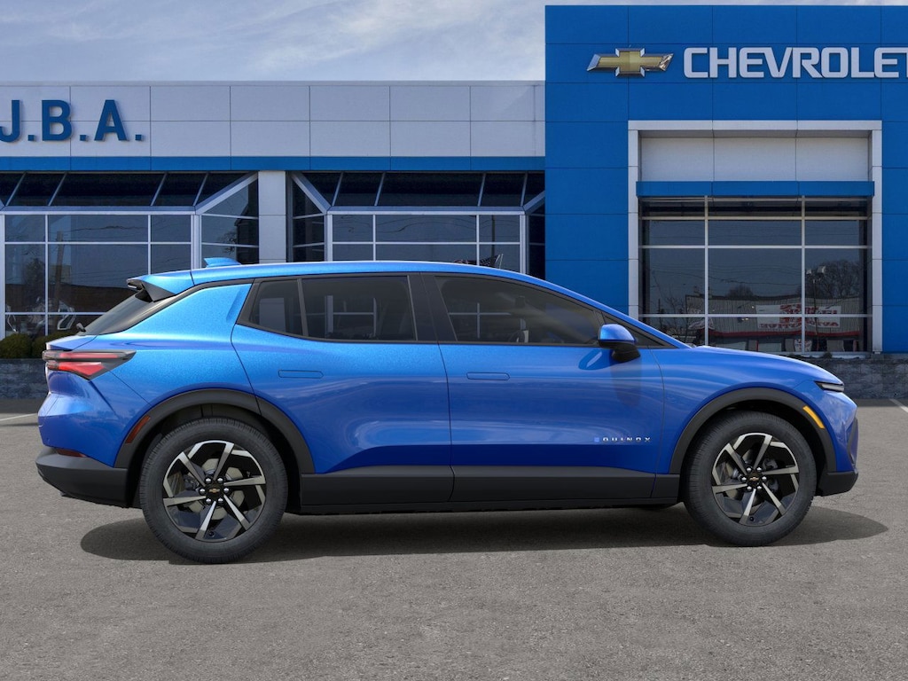 2026 Chevrolet Equinox EV 1LT photo 2