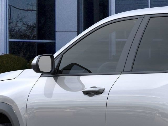 2027 Chevrolet Equinox LT - Photo 12