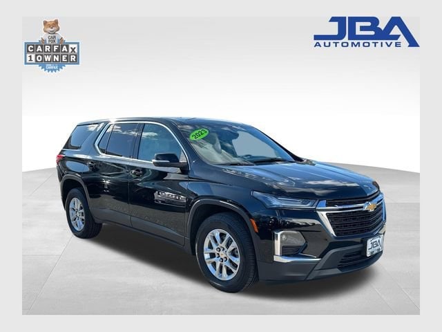 2023 Chevrolet Traverse LS's photo