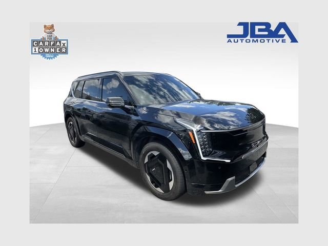 2024 Kia EV9 Land AWD's photo