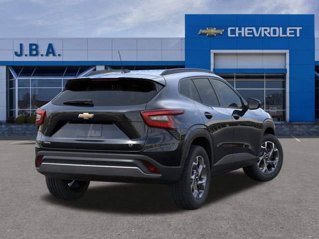 2026 Chevrolet Trax LT photo 2