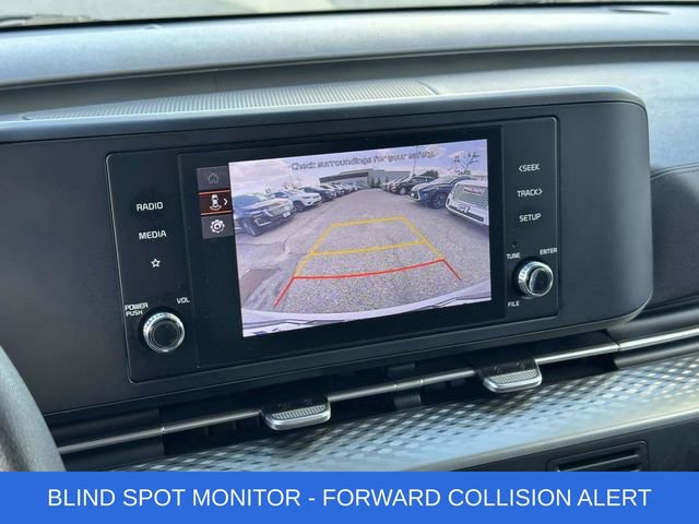 2023 Kia Carnival LX photo 4