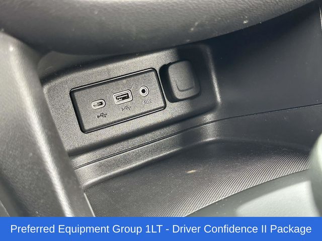 2021 Chevrolet Equinox 6