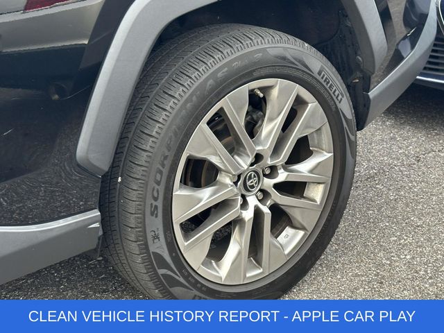 2019 Toyota RAV4 XLE Premium photo 2