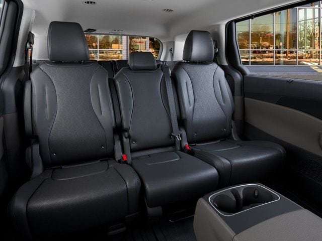 2026 Kia Carnival 15