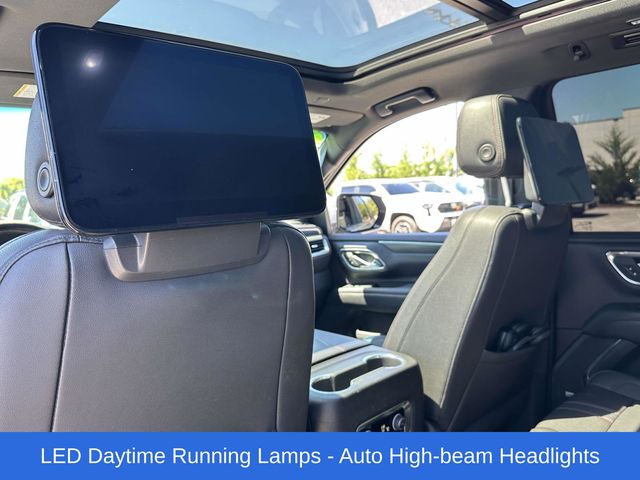 2021 Chevrolet Suburban RST - Photo 18