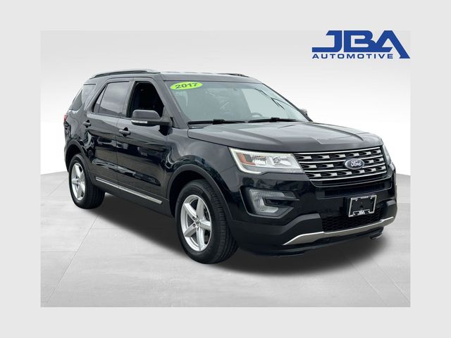 2017 Ford Explorer XLT 4WD's photo