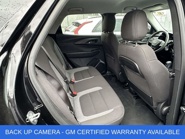 2021 Chevrolet Trailblazer LS photo 3