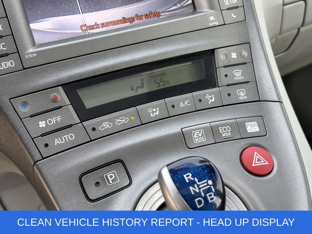 2013 Toyota Prius Five photo 4