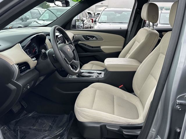 2023 Chevrolet Traverse LS - Photo 16