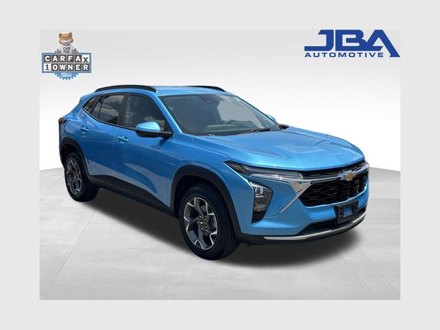 2025 Chevrolet Trax LT's photo