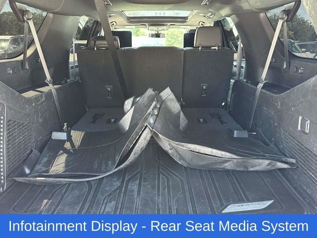 2021 Chevrolet Suburban RST - Photo 23