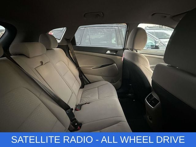 2020 Hyundai Tucson Sport photo 3