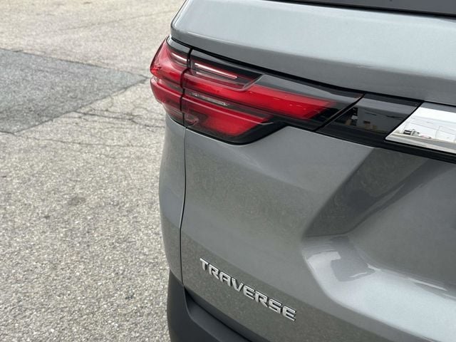 2023 Chevrolet Traverse LS - Photo 29