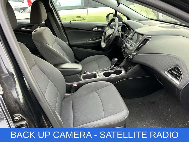 Used 2019 Chevrolet Cruze LT with VIN 1G1BE5SM5K7134741 for sale in Glen Burnie, MD