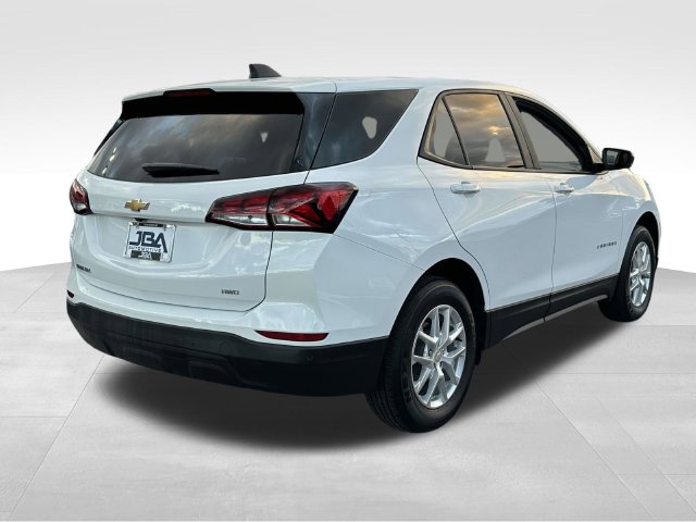 2023 Chevrolet Equinox LS - Photo 27