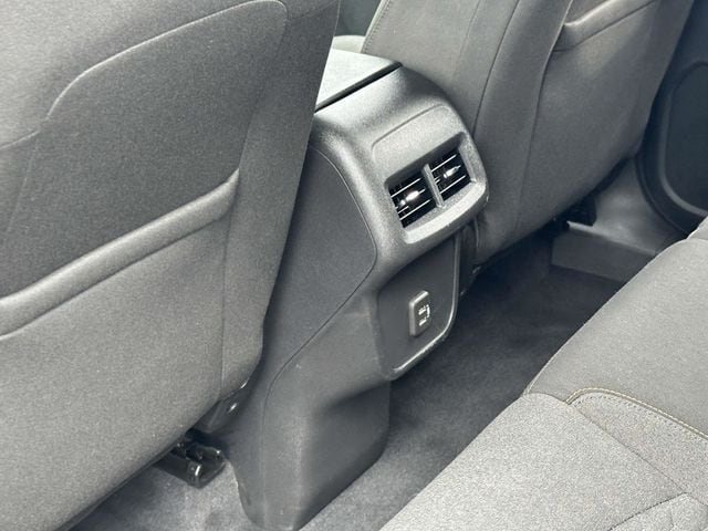 2021 Chevrolet Equinox 16
