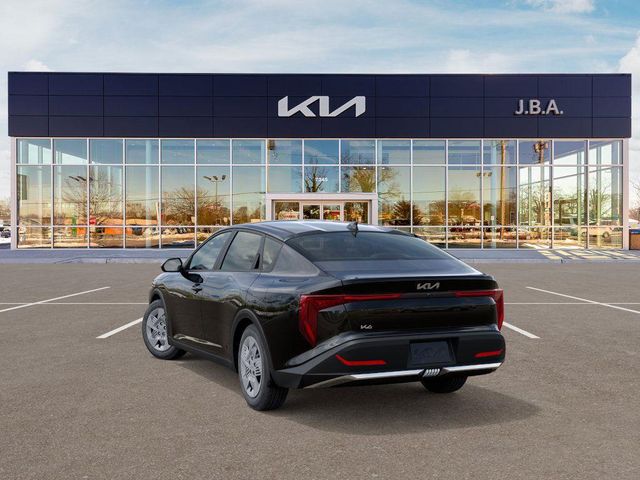 2025 Kia K4 LX photo 4