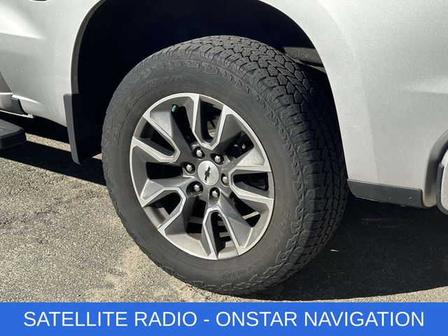 2022 Chevrolet Silverado 1500 RST photo 2