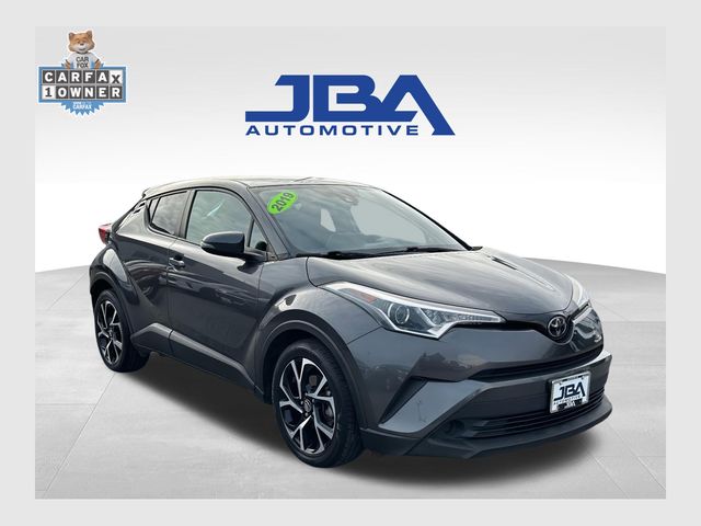 2019 Toyota C-HR XLE's photo